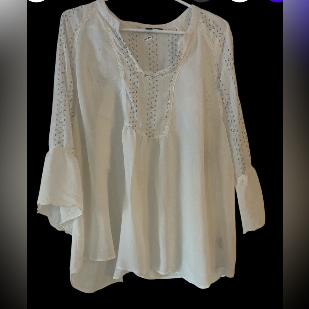 Beautiful lightweight top